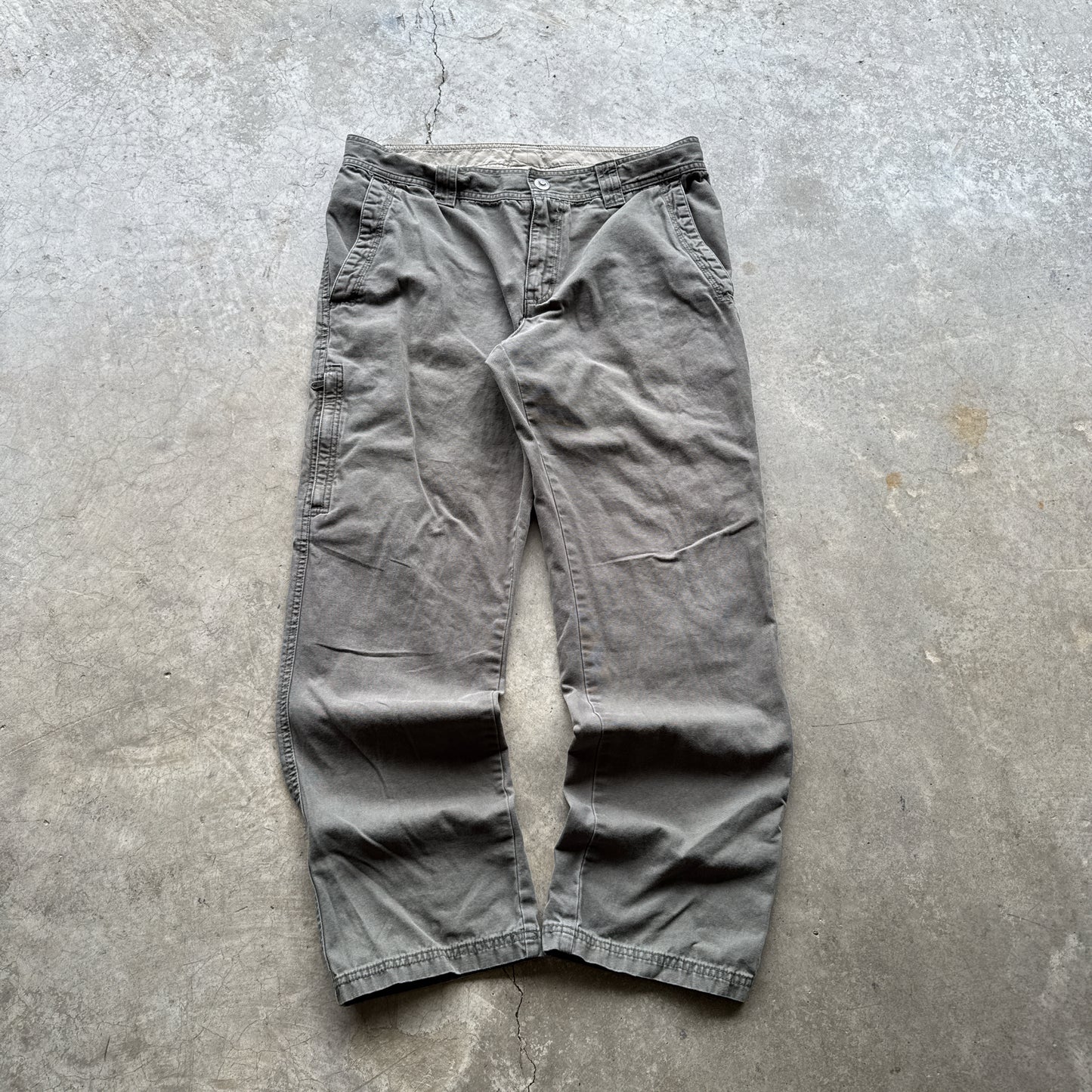 Vintage Columbia Cargo Pants - 32x32