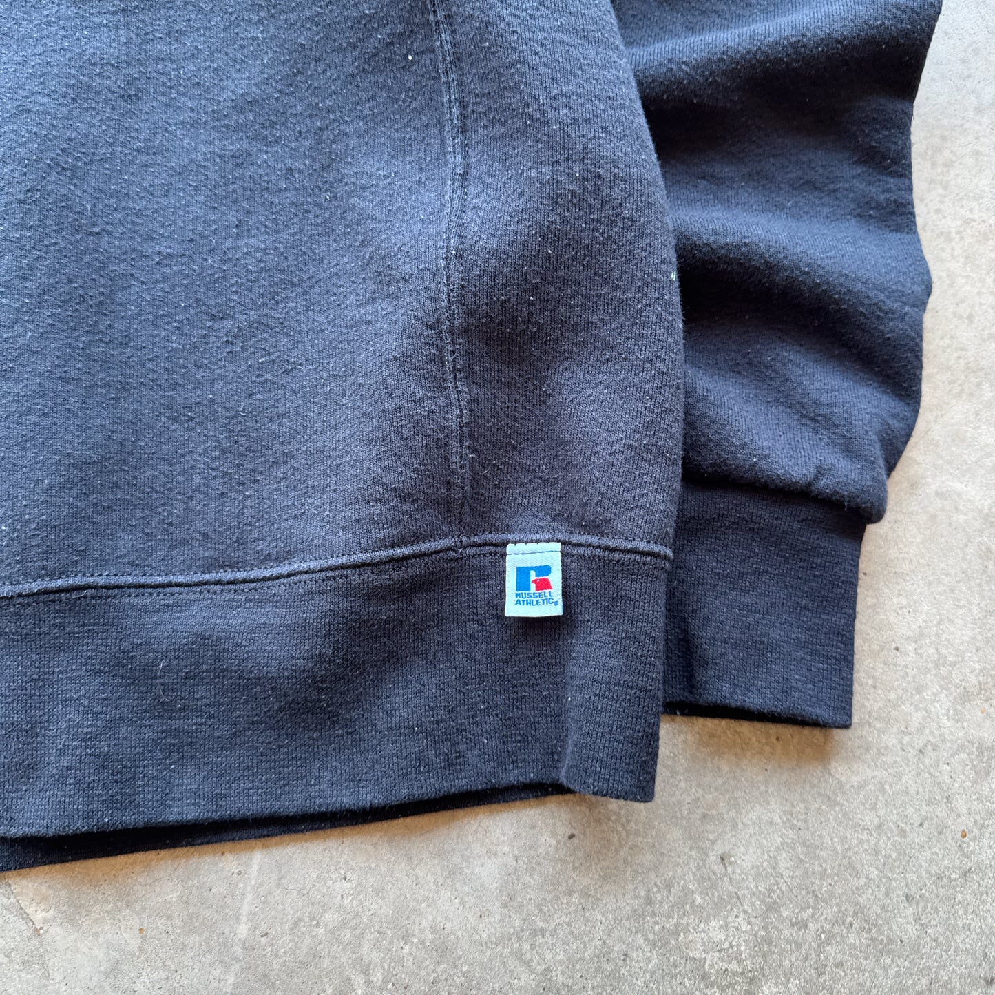 Vintage 2000s Russel Crewneck - M