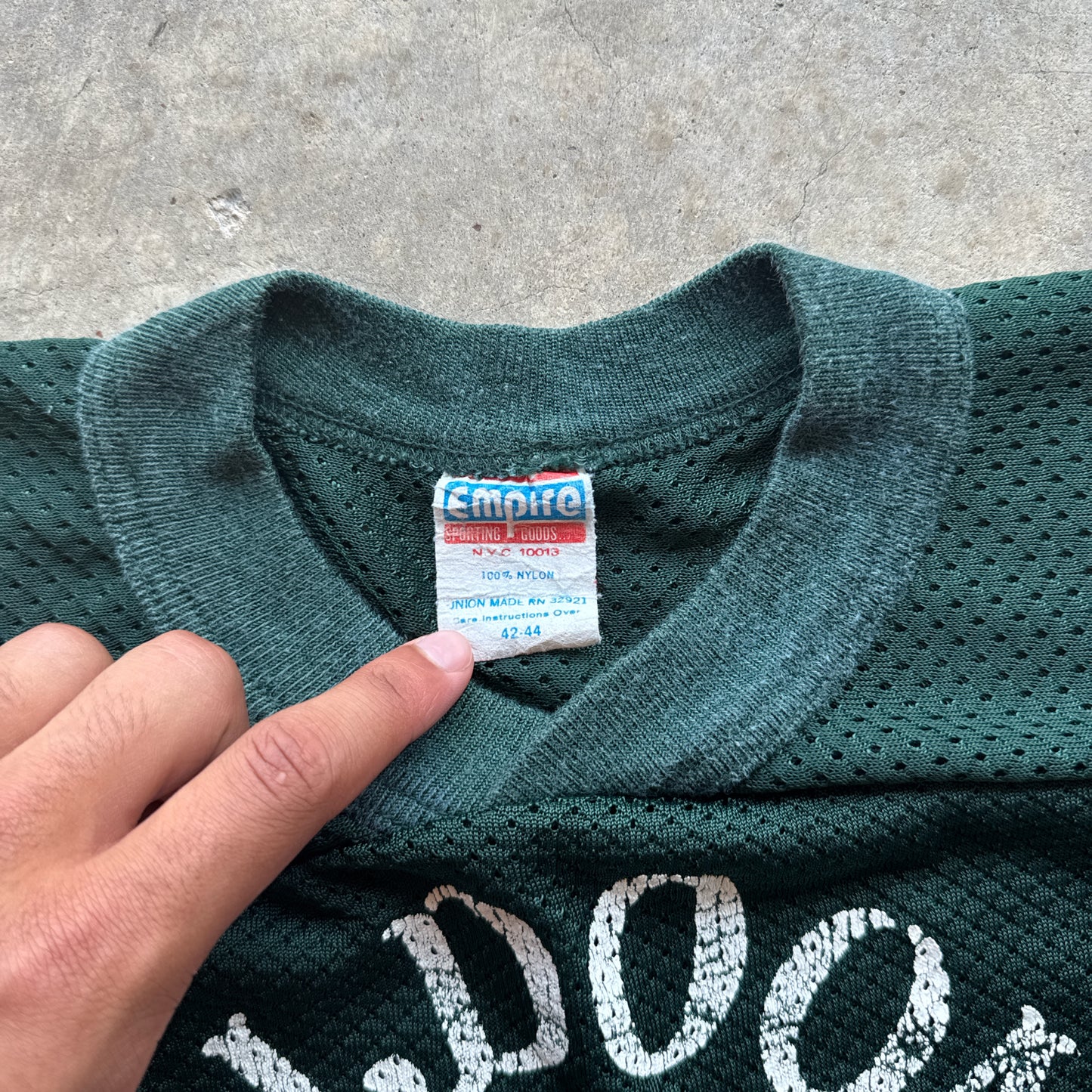 Vintage 90s Cropped Muldoon’s Saloon Jersey - M