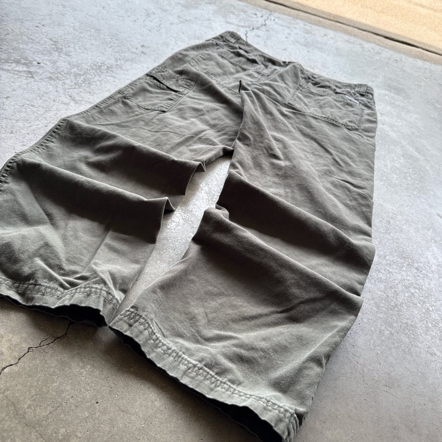 Vintage Columbia Cargo Pants - 32x32