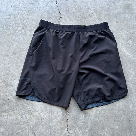 Vintage Russel Shorts - L