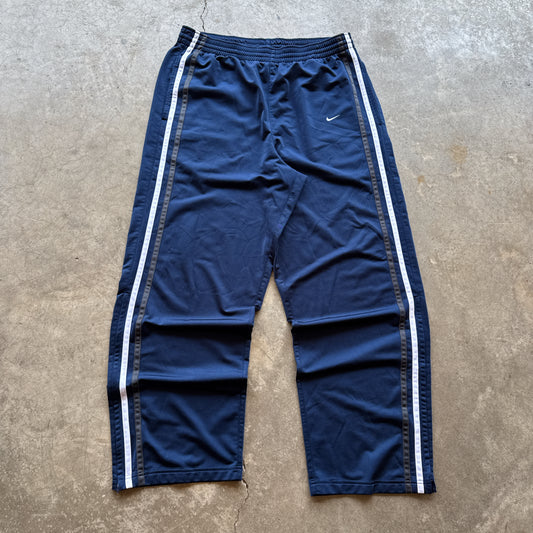 Vintage Baggy Nike Track Pants - M